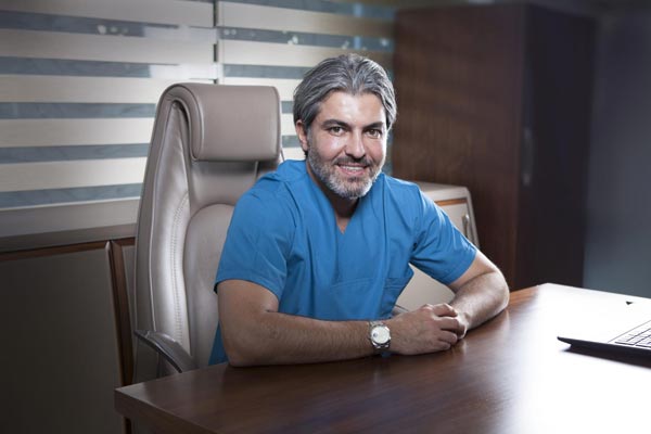 beste-haartransplantation-in-istanbul-testsieger-dr-serkan-aygin